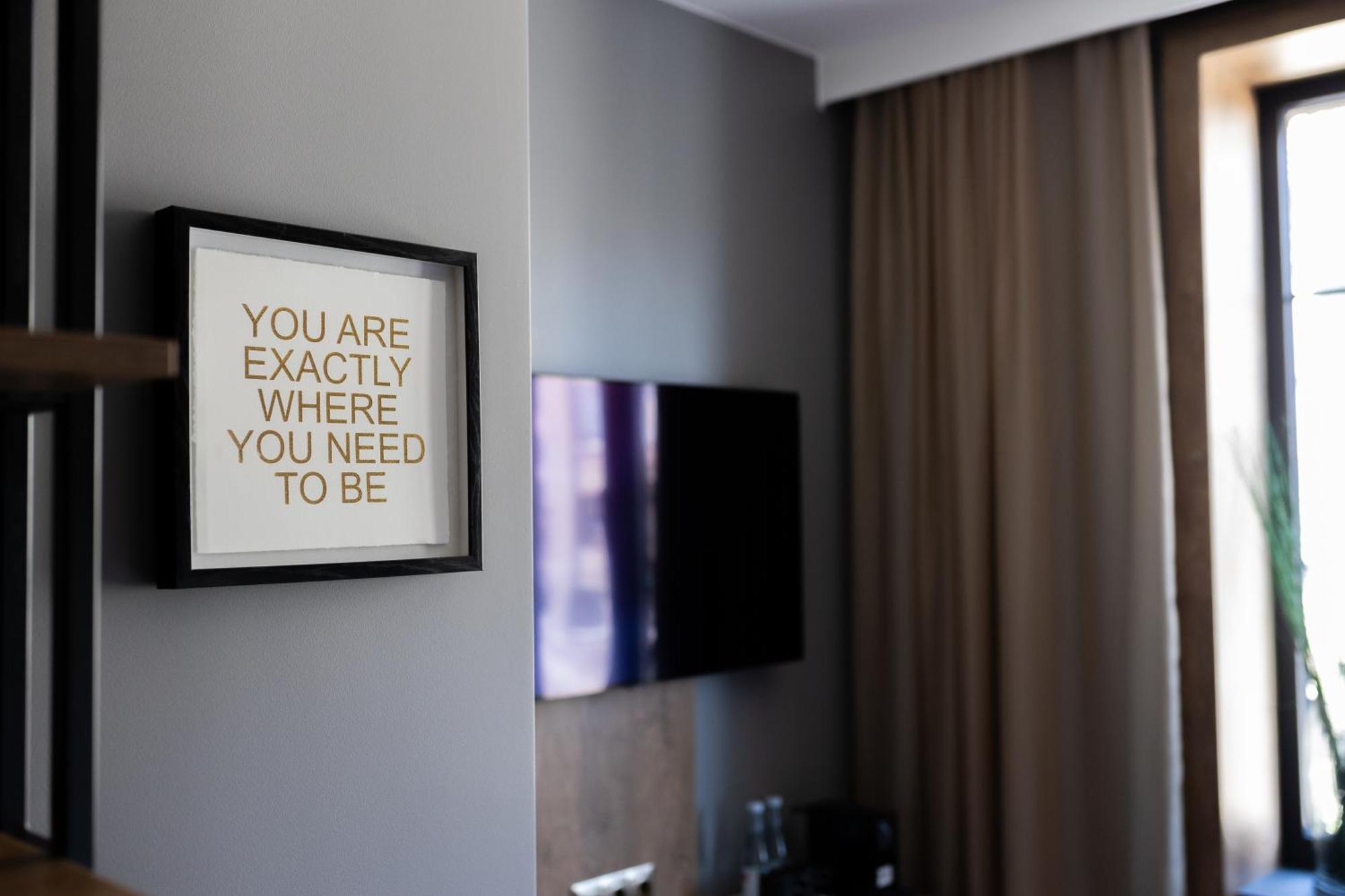 Four Sisters Luxury Rooms In Siauliai Bagian luar foto